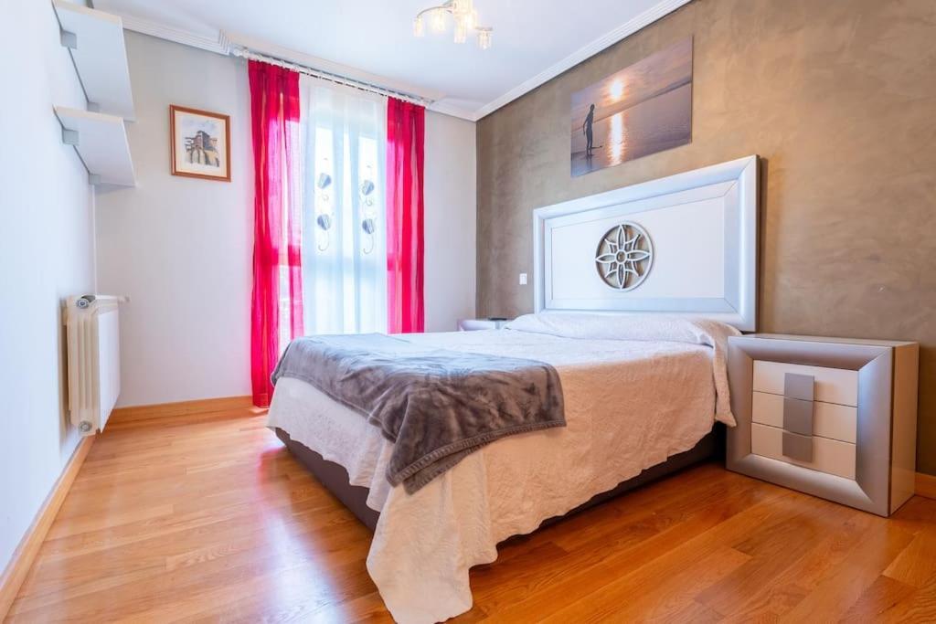 Apartamento En El Corazon De La Ciudad Con Parking Santander Dış mekan fotoğraf