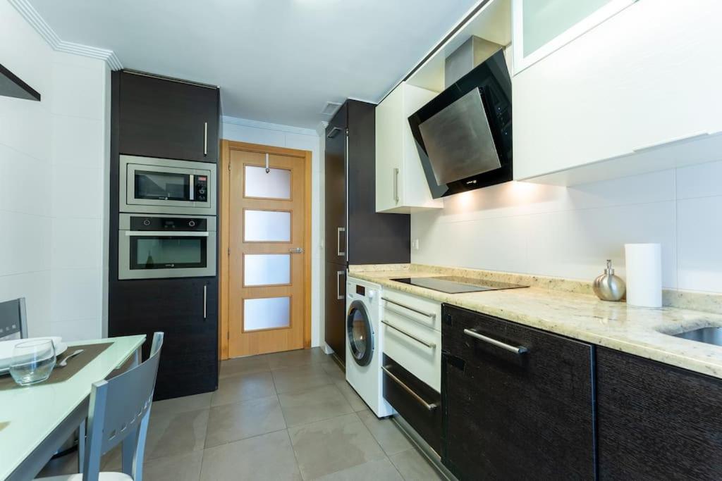 Apartamento En El Corazon De La Ciudad Con Parking Santander Dış mekan fotoğraf