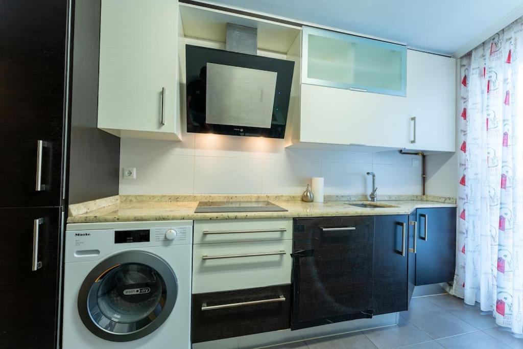 Apartamento En El Corazon De La Ciudad Con Parking Santander Dış mekan fotoğraf